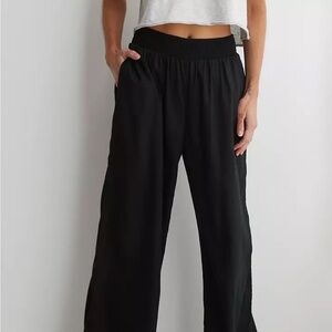 Aerie pool-to-party black linen blend pants size large